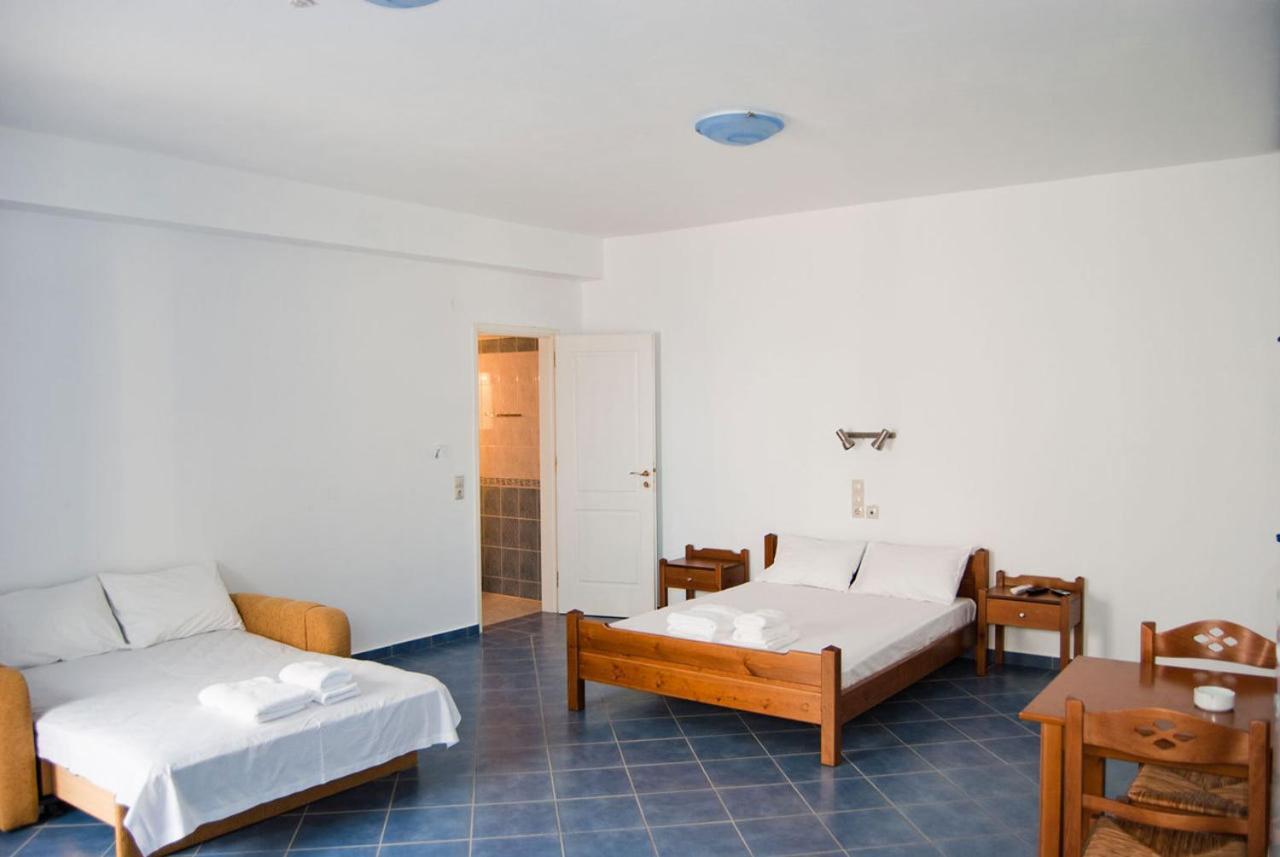 Pantheon Studios Lentas Room photo